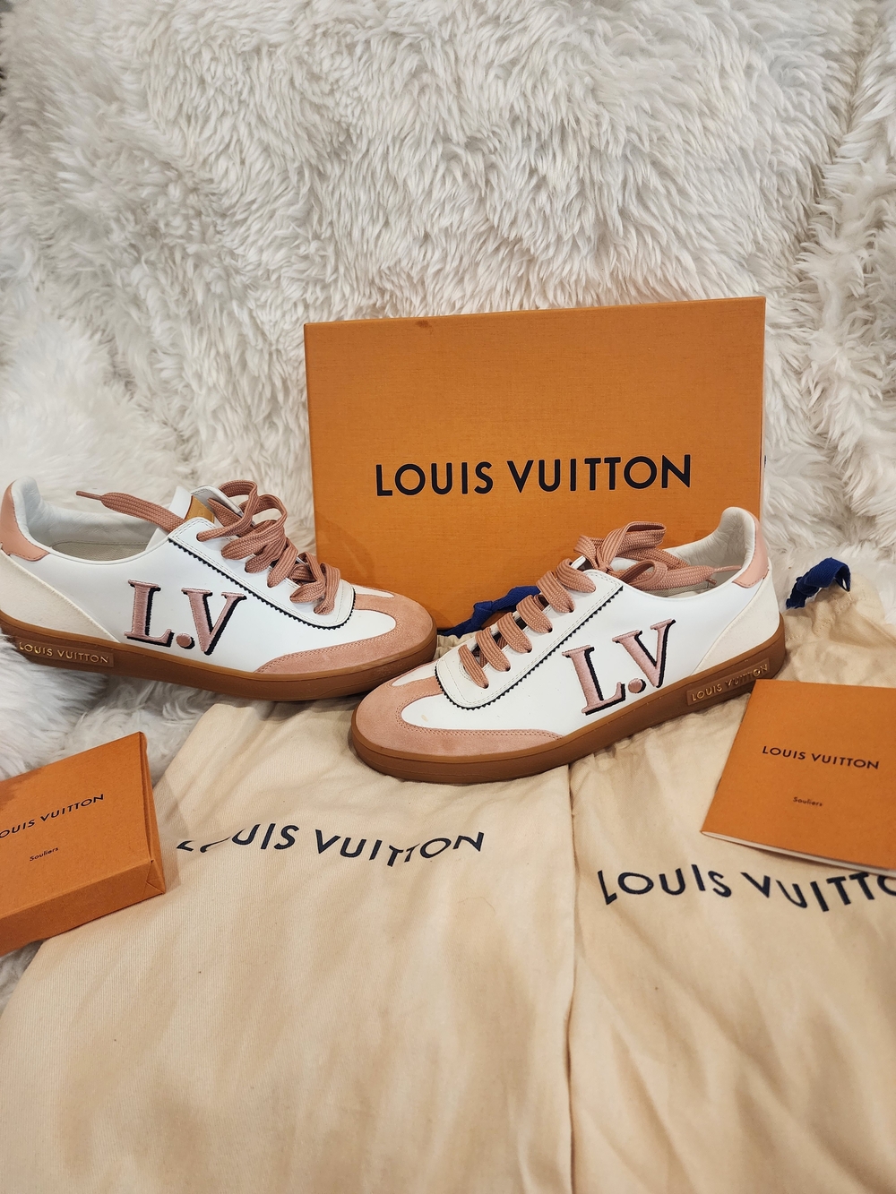 Louis Vuitton Women's White and Tan LV Low-Top Sneakers